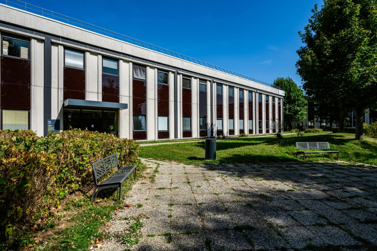 Local d'activité Villebon-sur-Yvette 1193m² Location local d'activité Villebon-sur-Yvette Essonne OLACT2530896 2